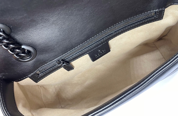 激安グッチバッグコピー着用イメージ